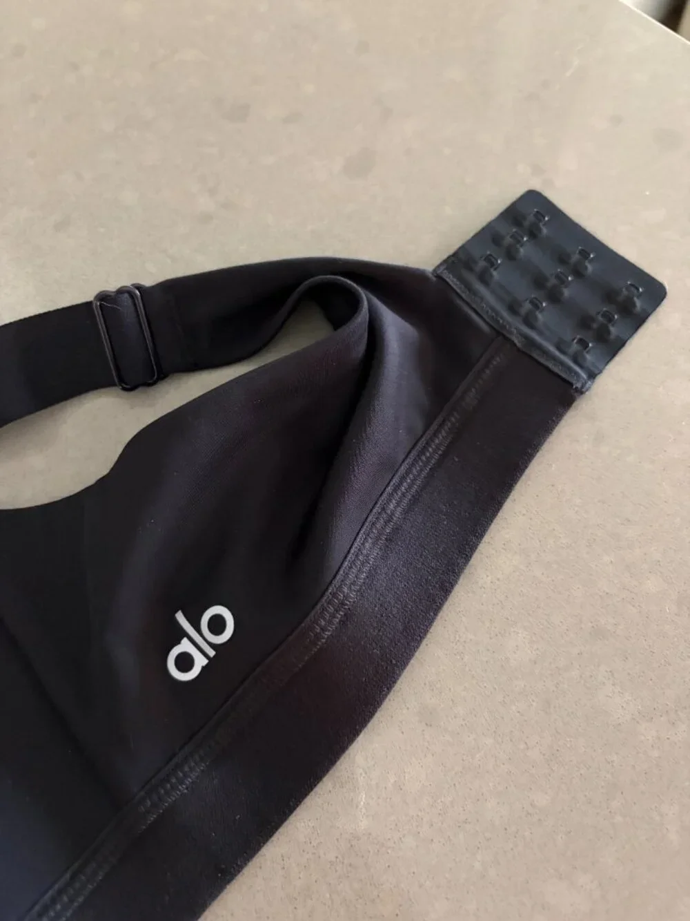 Alo Yoga Sports Bra – Like New | Barely Worn